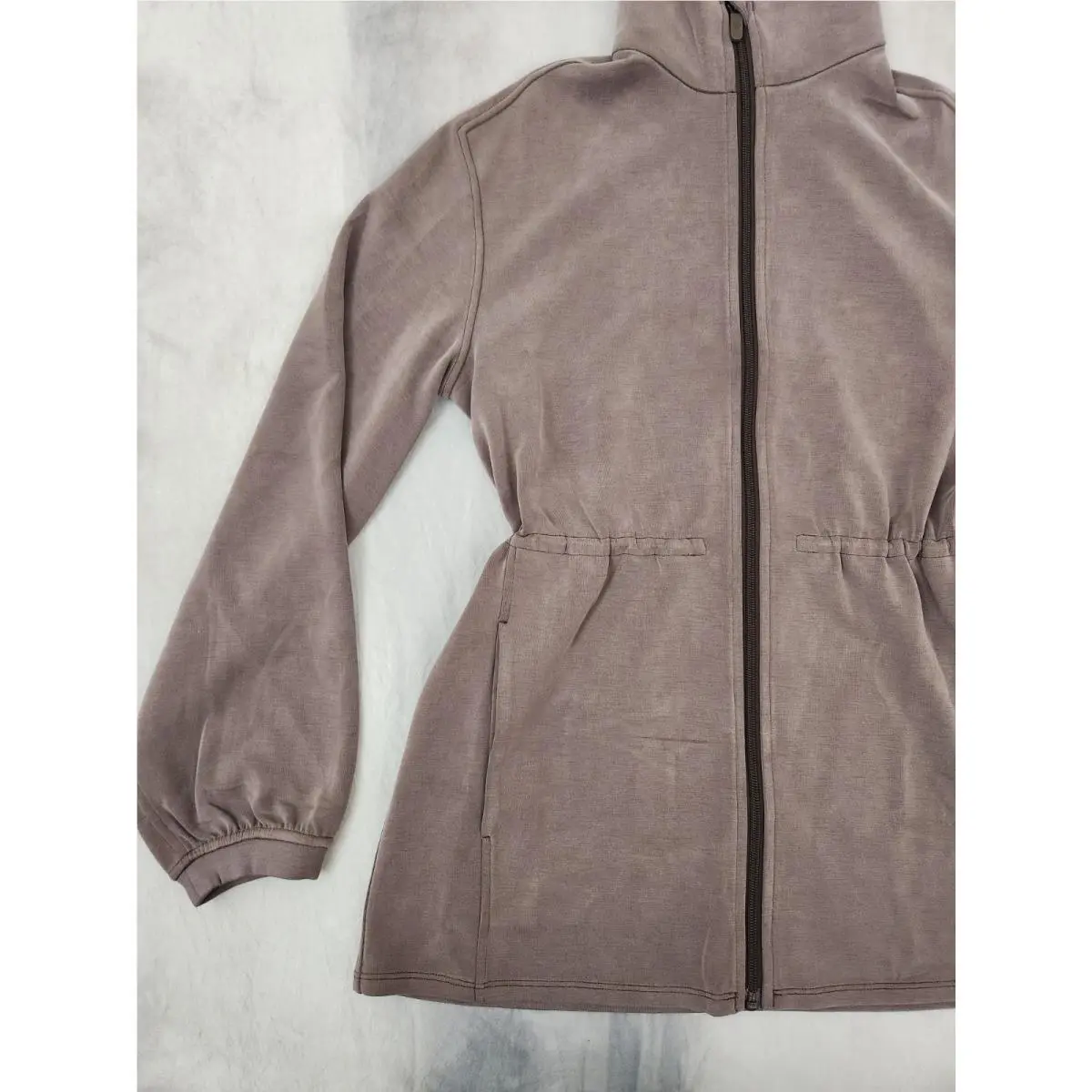 Lululemon clothing - Espresso 1