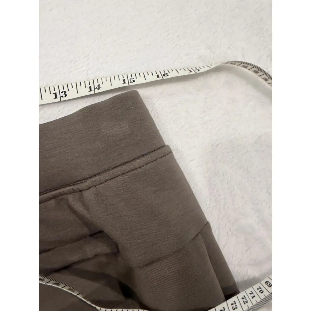 Lululemon clothing - Brown 4