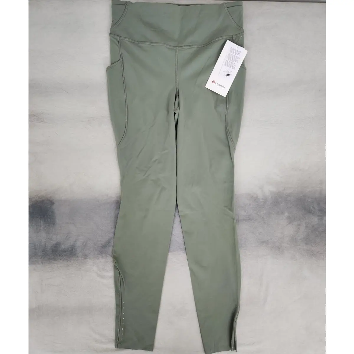 Lululemon Fast and Free HR Tight 28 Pockets Willow Leaf Women`s Size 10