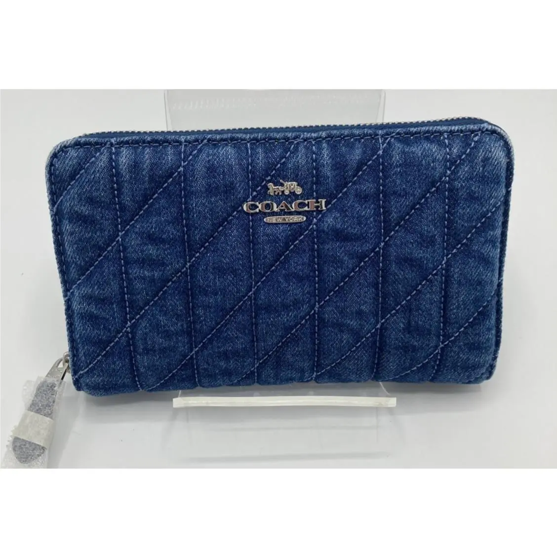 Coach CAP29 Medium ID Zip Wallet Quilted Indigo Denim Silver-tone Hardware
