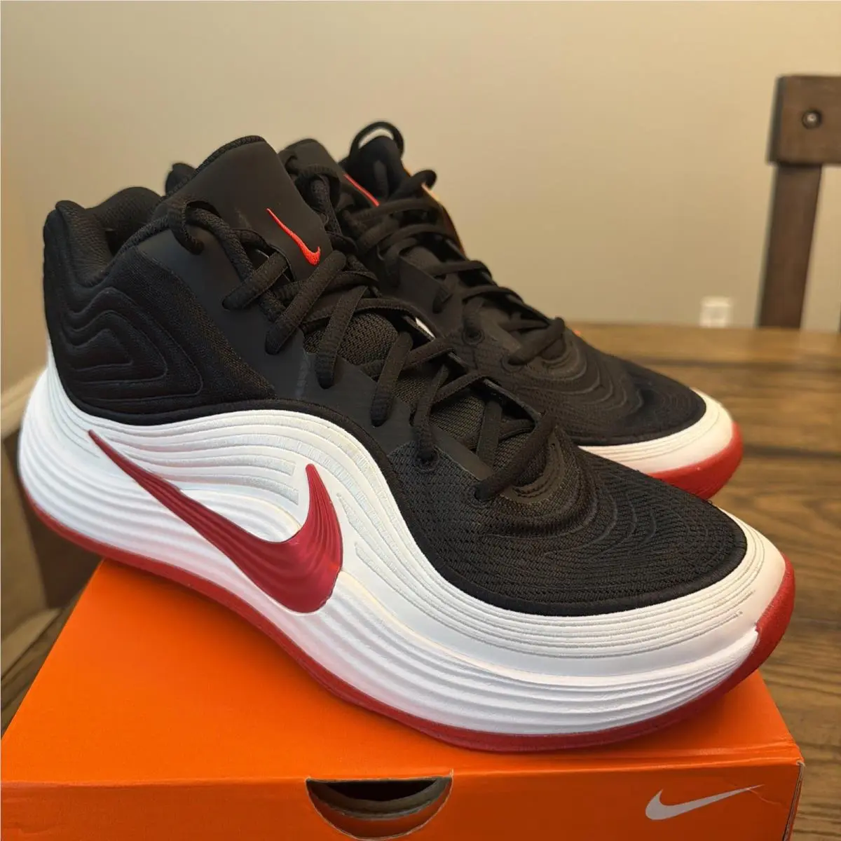 Precision 8 Mid Men`s Size 12 White Black Red IH1105-003 Shoes …X1 by Nike
