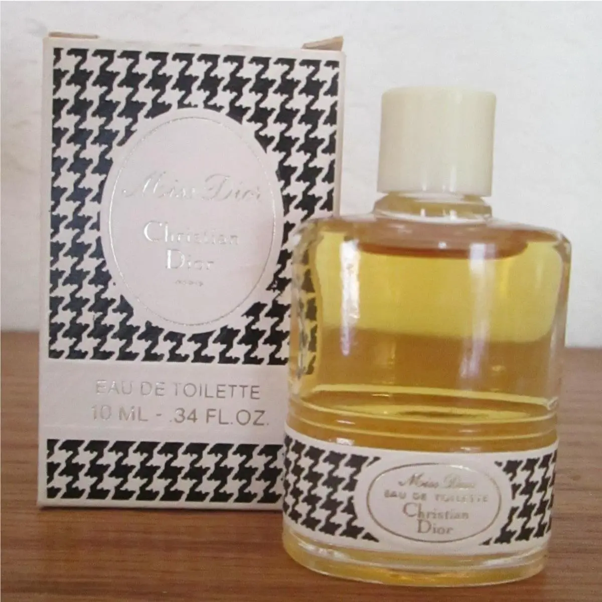 Christian Dior Miss Dior Eau De Toilette Splash 10 Ml- .34 Fl.oz Vtg
