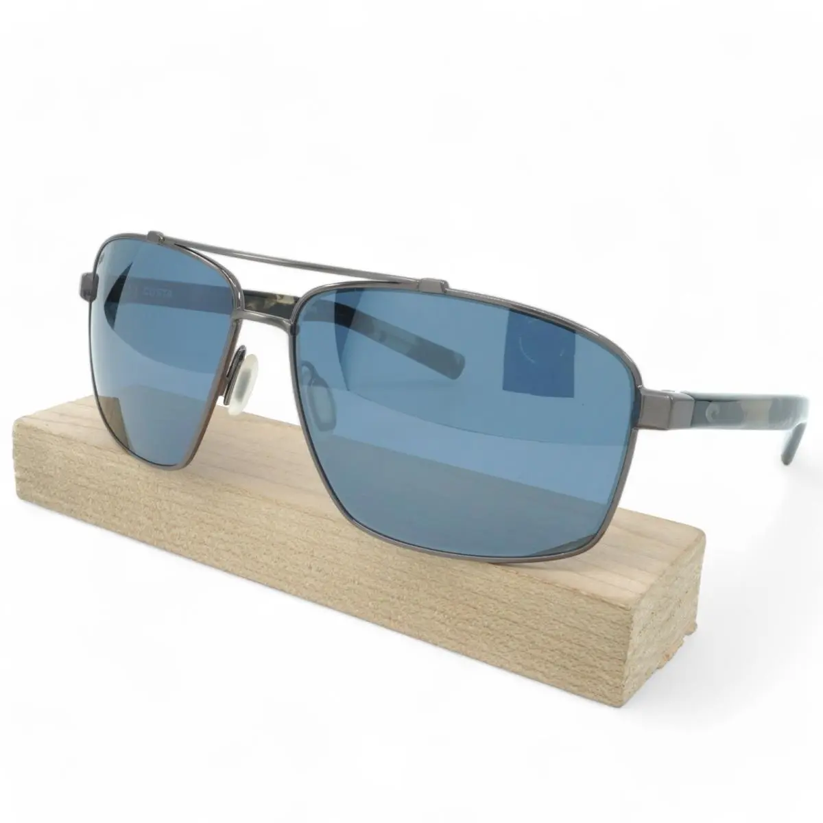 6S4009-19 Unisex Costa Flagler Polarized Sunglasses - Frame: Gray, Lens: Green
