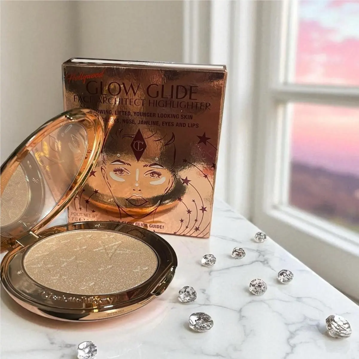 Glow Glide Highlighter - Moonlight Glow by Charlotte Tilbury
