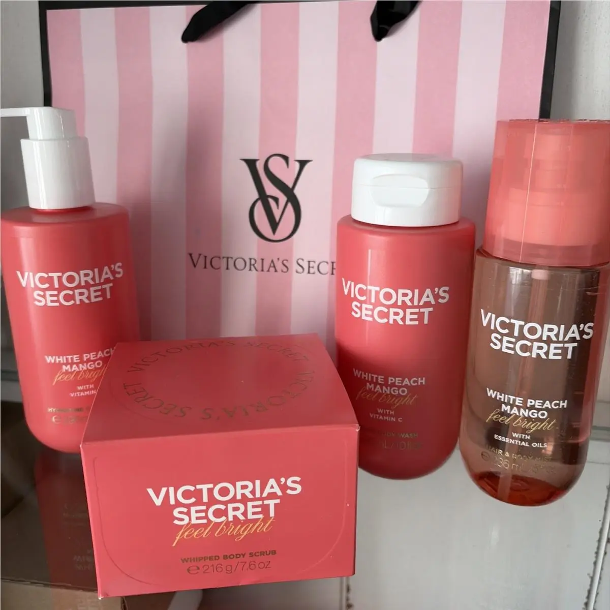 Victoria’s Secret White Peach Mango 4Pc Set Body Lotion Mist Wash Body Scrub