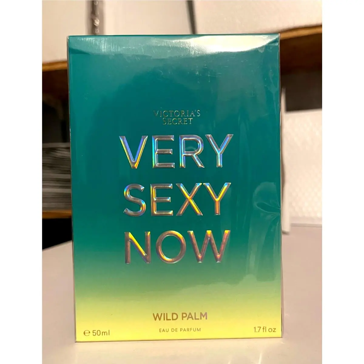 Victoria`s Secret Very Sexy Now Wild Palm Eau De Parfum 1.7 fl oz