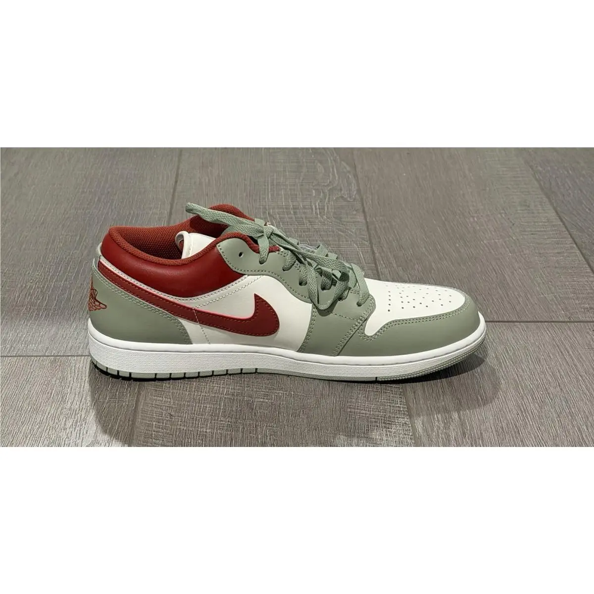 Nike shoes - Air Jordan 1 - Air - 553558-133 - White 2