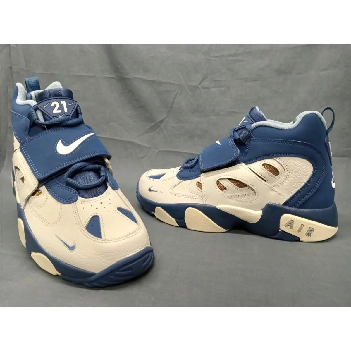 Nike Air Diamond Turf 2 GS Sneaker Mystic Navy Grey Boys Size 5