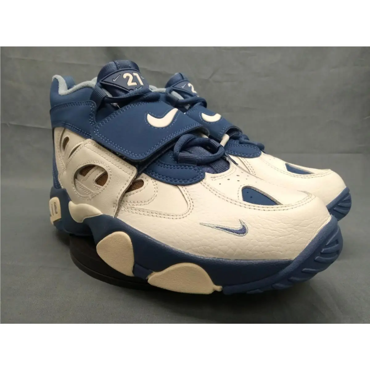 Nike shoes - Nike Air Diamond Turf 2 - IR4727 100 - Mystic Navy (UPC: 198729084019) 8