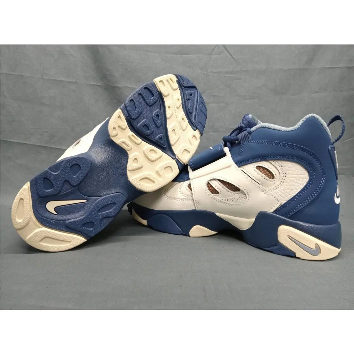Nike shoes - Nike Air Diamond Turf 2 - IR4727 100 - Mystic Navy (UPC: 198729084019) 0