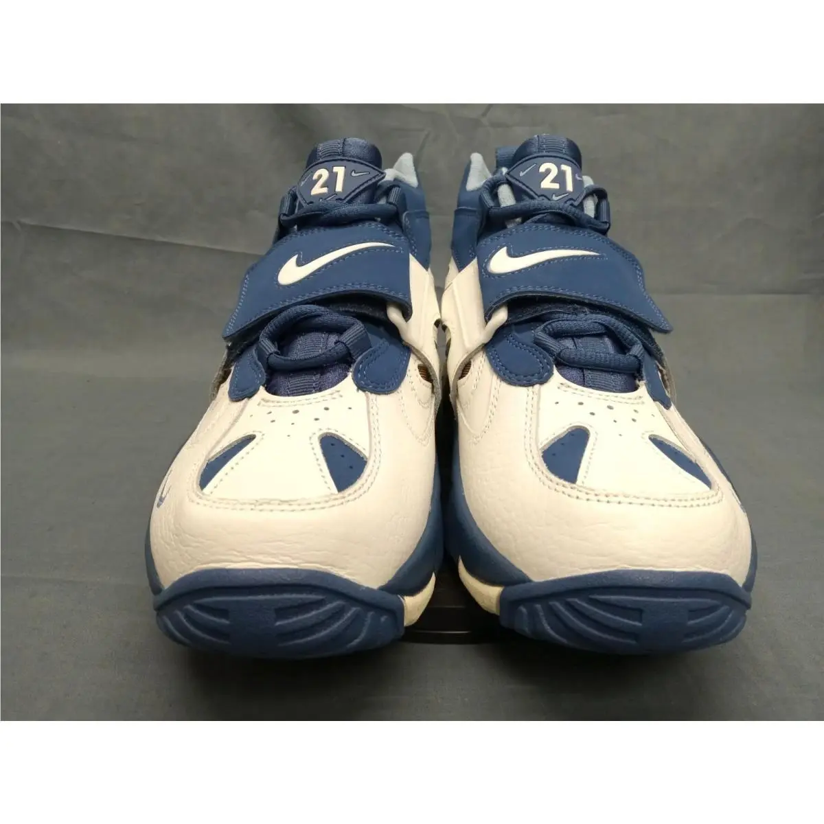 Nike shoes - Nike Air Diamond Turf 2 - IR4727 100 - Mystic Navy (UPC: 198729084019) 1