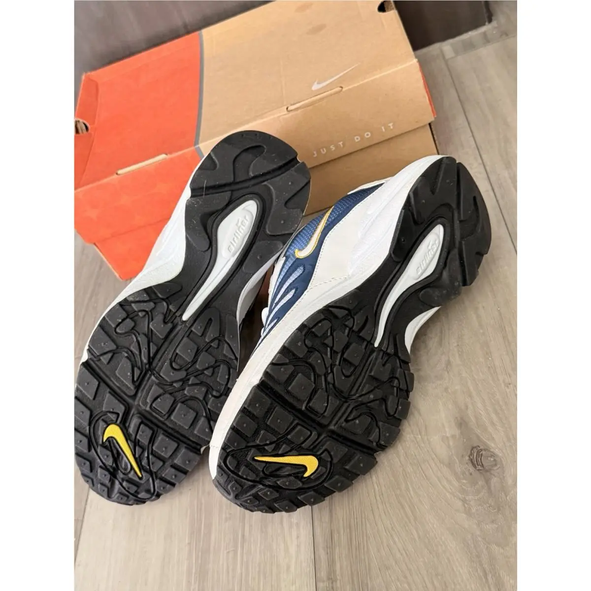 Nike shoes - Airliner - Airliner - 602116 - Binary Blue/ Carotene-White, Manufacturer: Binary Blue/Carotene White 1