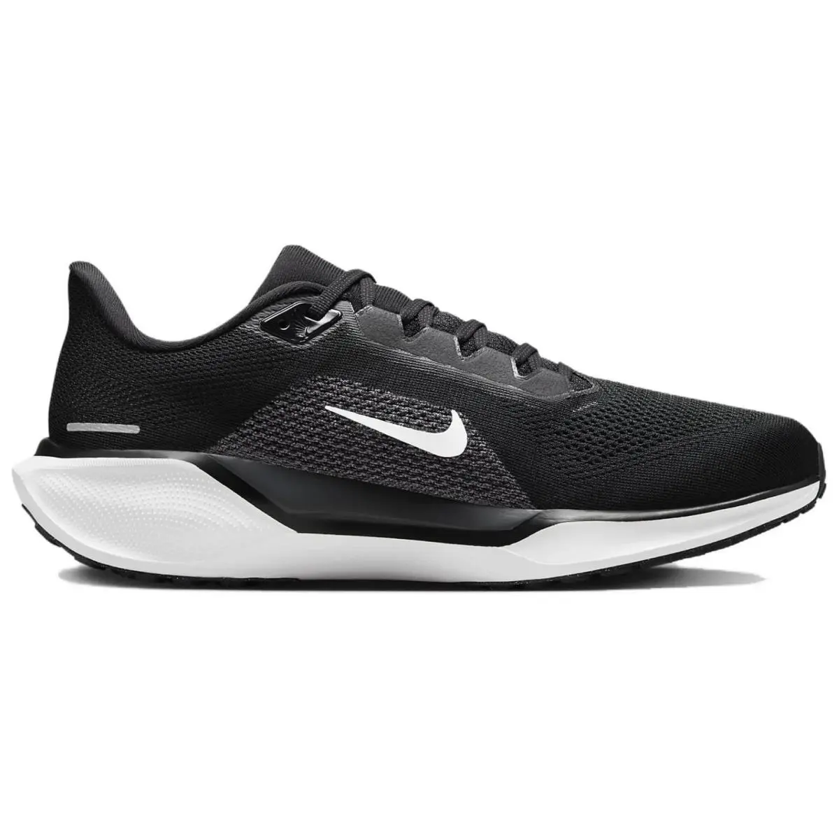 Nike shoes - Black (UPC: 0197593767578) 1
