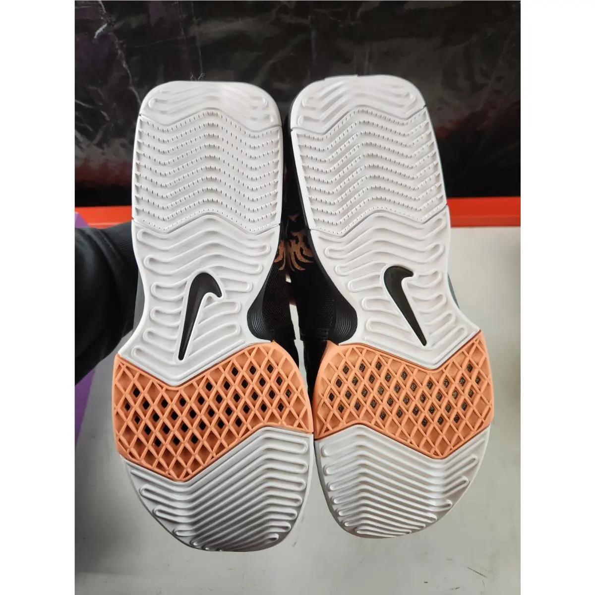 Nike shoes - Nike LeBron Witness - LeBron Witness - Black 4