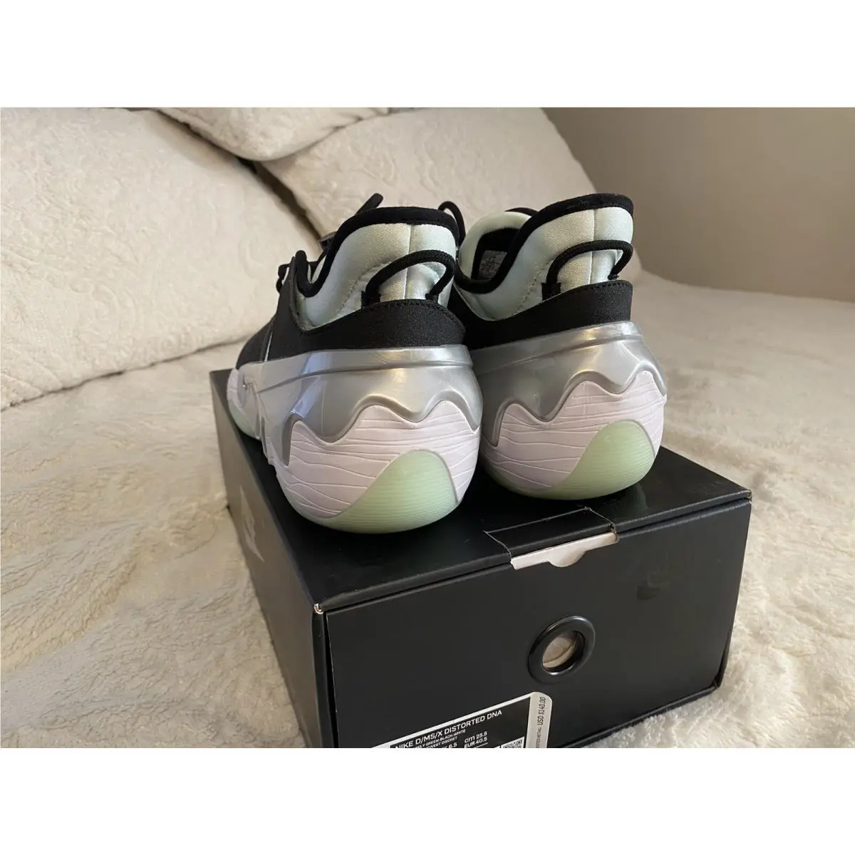 Nike shoes - Nike Air Zoom Vomero 16 - DA7255-001 - Black 3