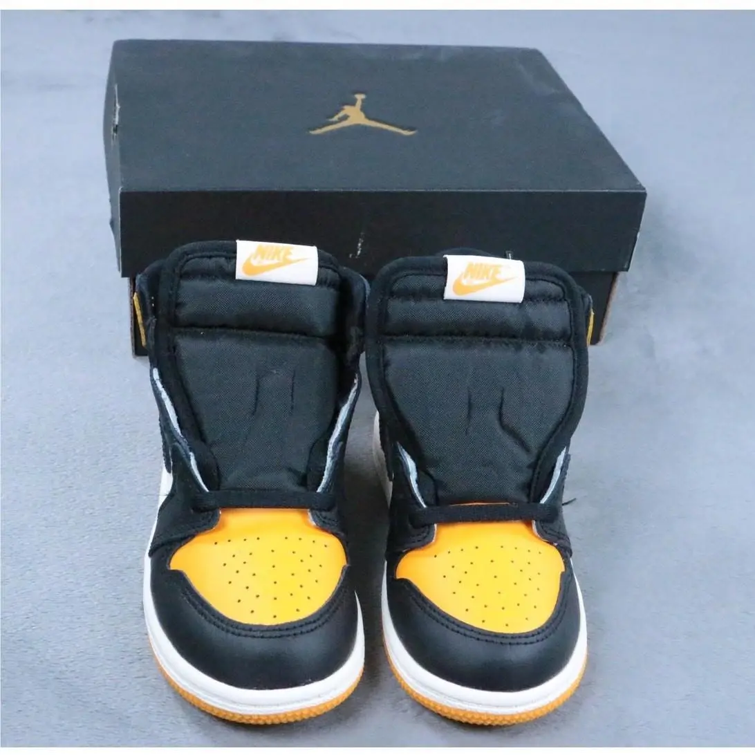 Nike shoes - Black 1