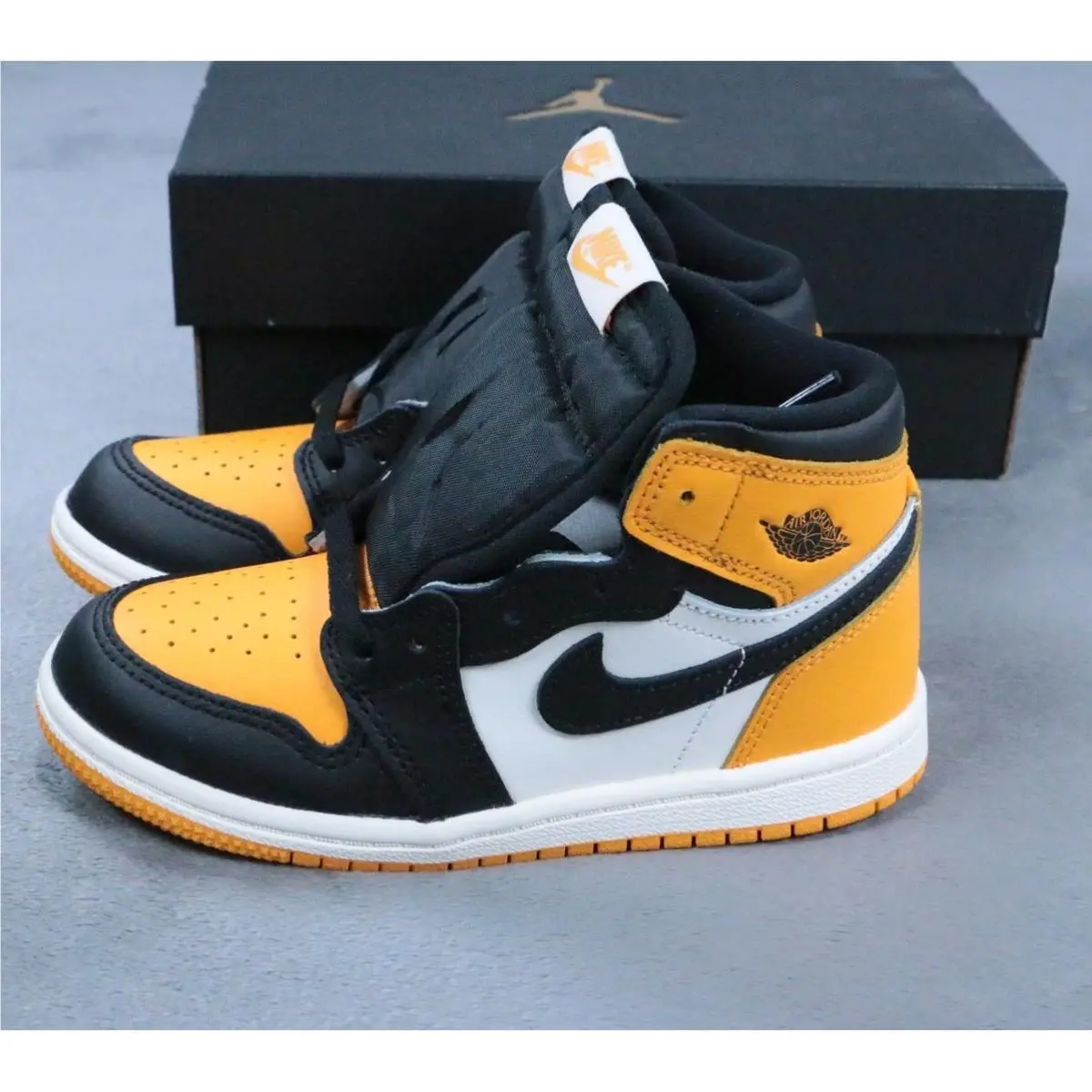Nike shoes - Black 4