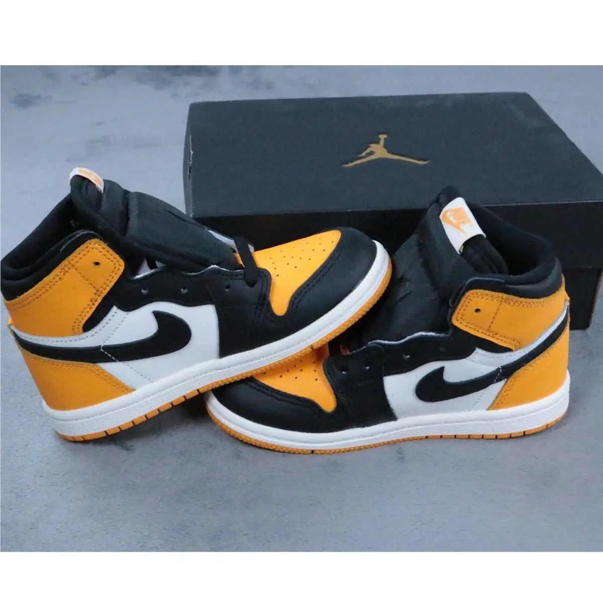 Nike Air Jordan 1 Retro High OG TD Taxi Black Yellow Toddler Size 10C AQ2665-711