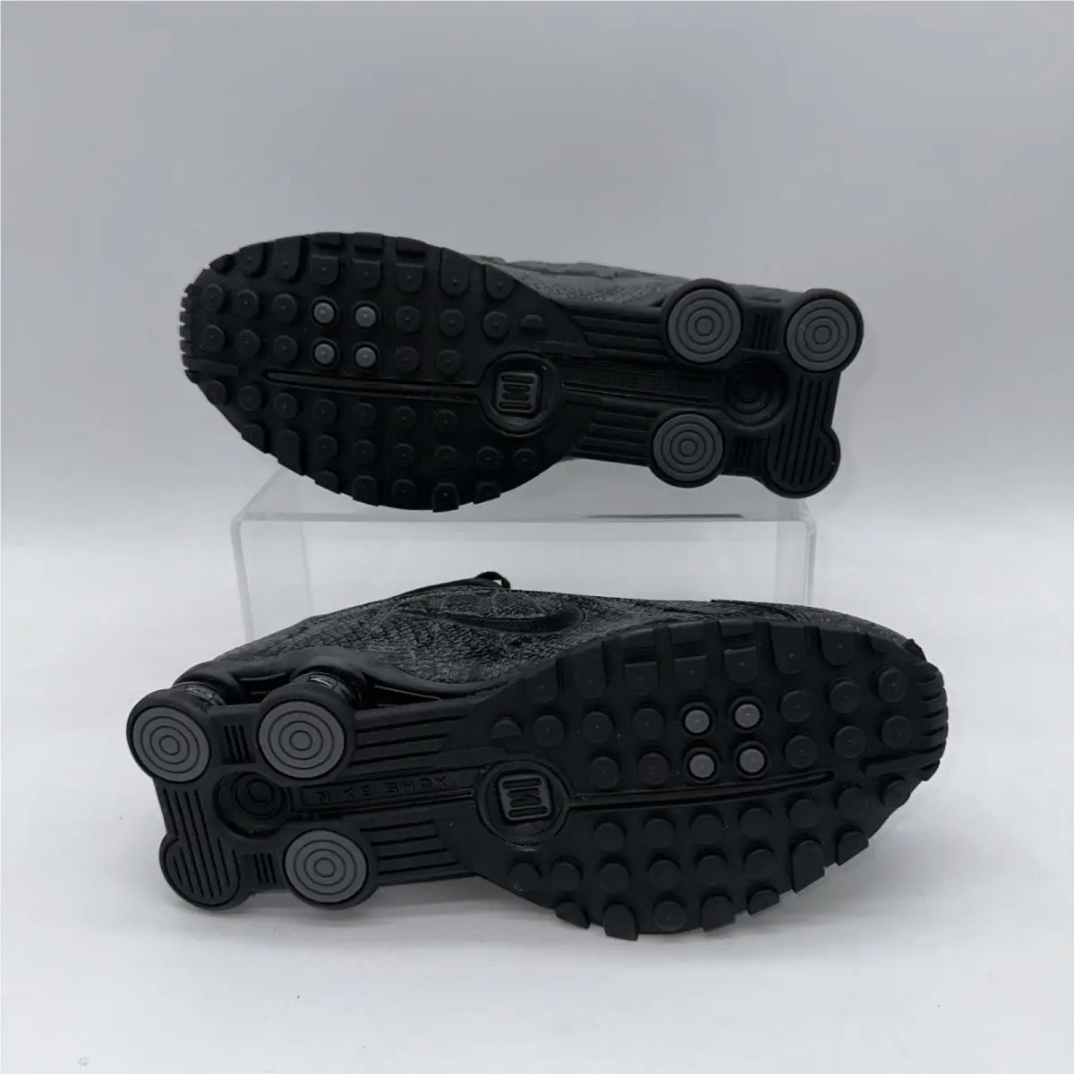 Nike shoes - Nike Shox - Shox - Black 1