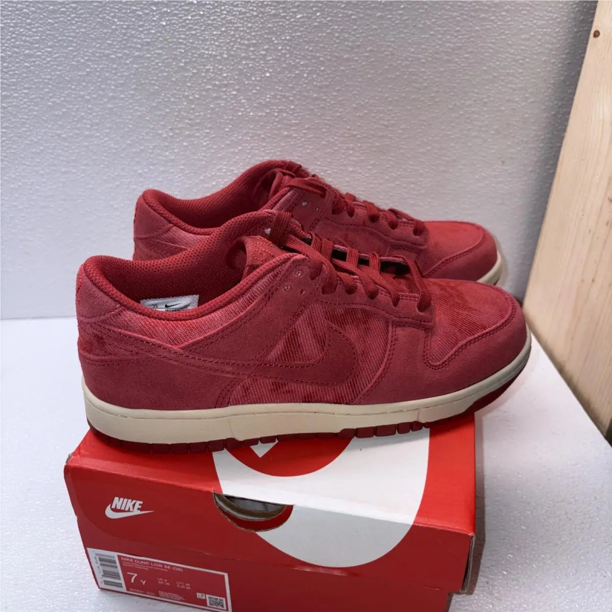 Nike GS Dunk Low SE Team Crimson Red IB5691-600 Size 7Y-8.5 Womens