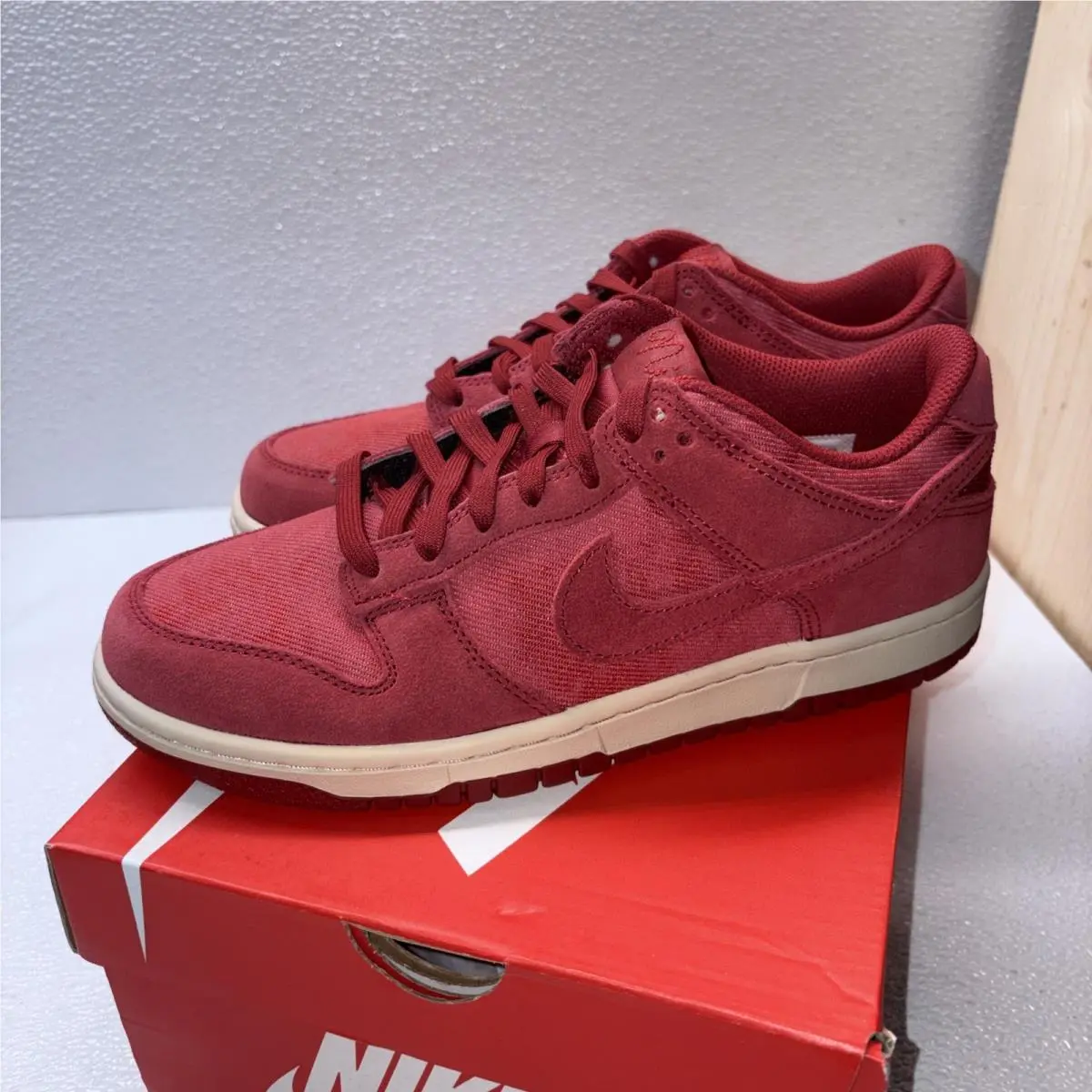 Nike shoes - Nike Dunk SE - Dunk - IB5691-600 - Red 1