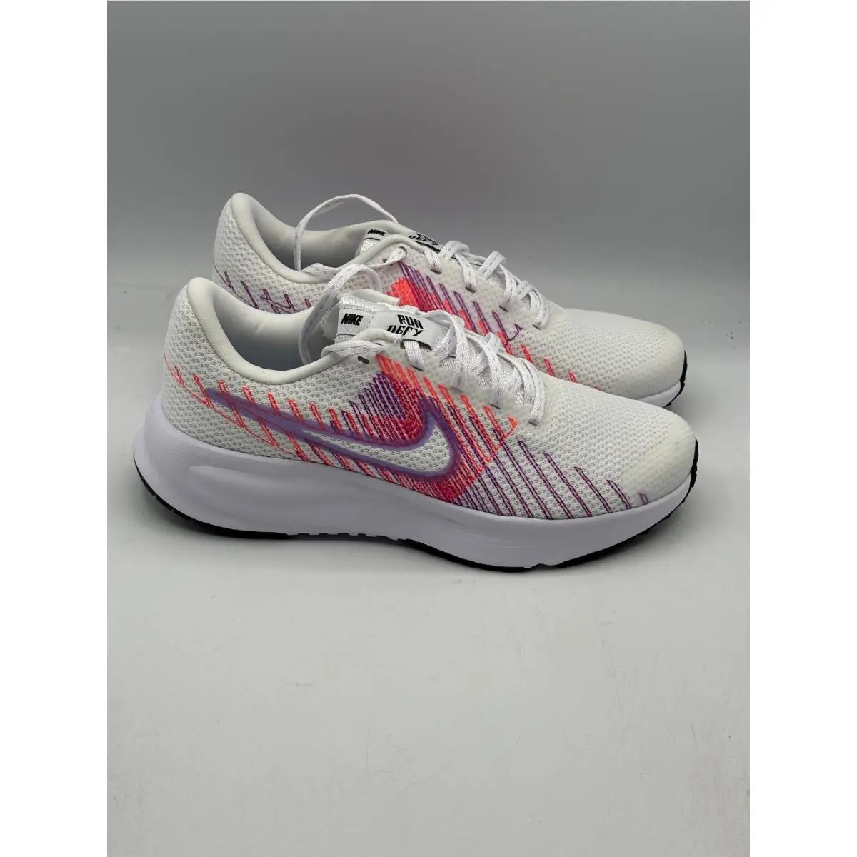 Nike Run Defy Women 6.5 White Hydrangea Orange Running Shoes HM9593-102
