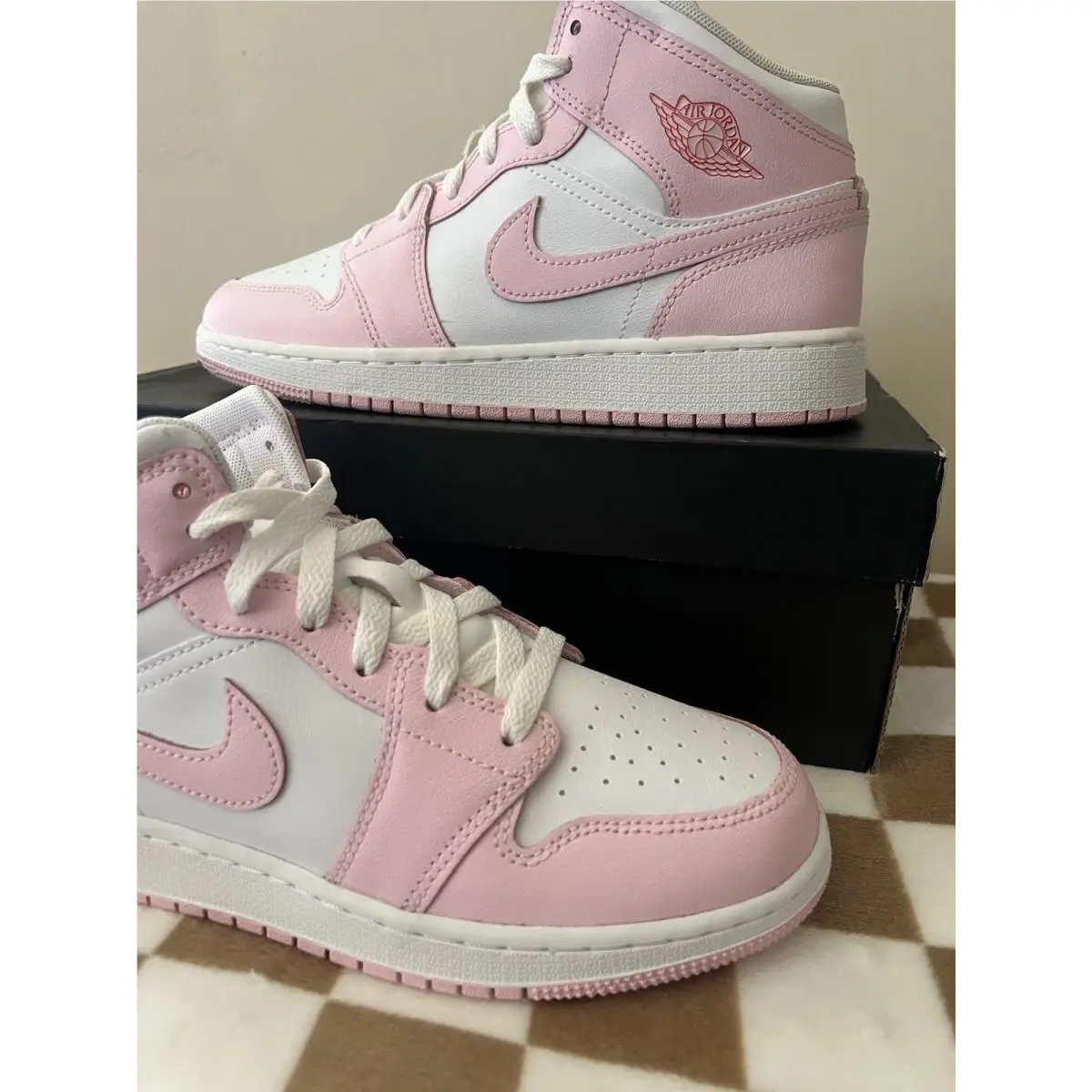 Nike shoes - Air Jordan 1 Mid SE - DQ8423 608 - Pink Foam/White 2