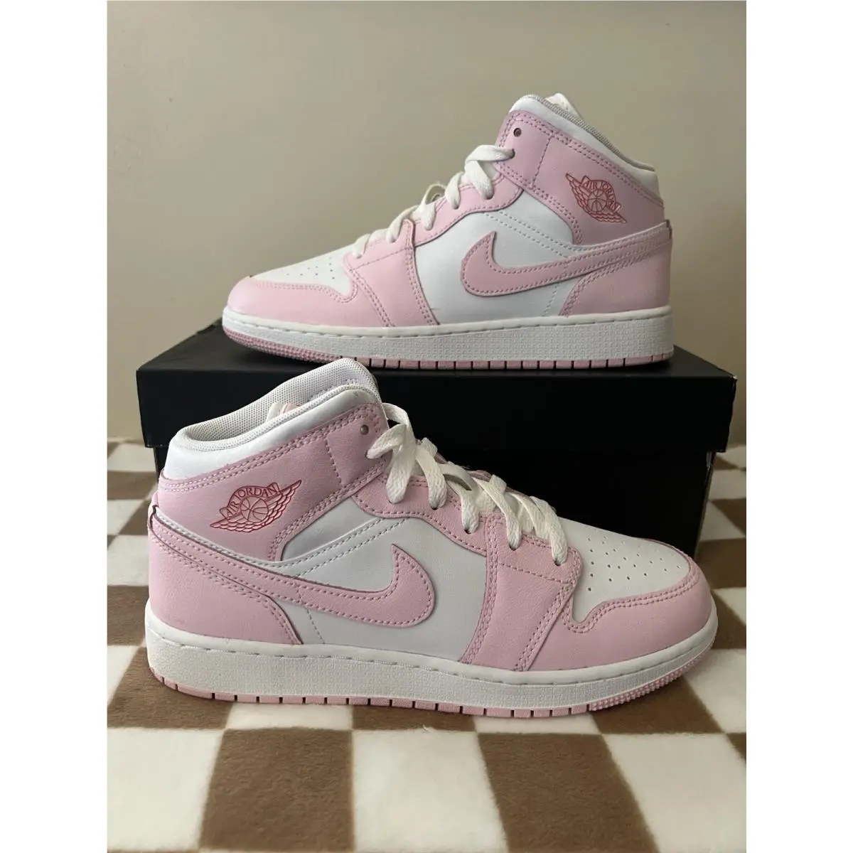 Nike shoes - Air Jordan 1 Mid SE - DQ8423 608 - Pink Foam/White 1