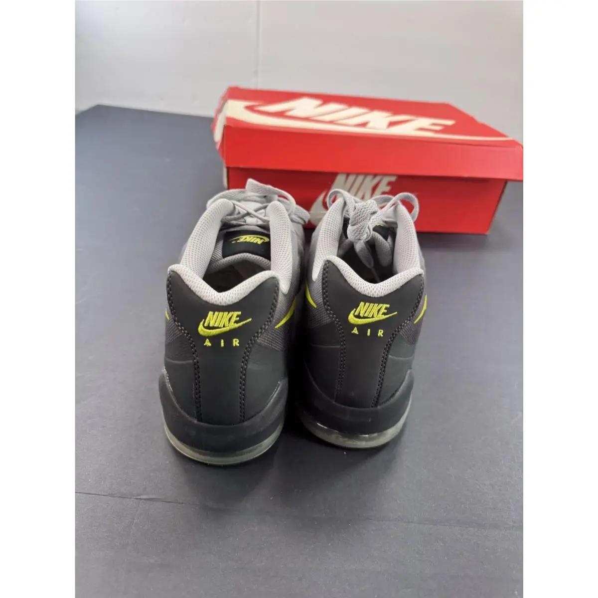 Nike shoes - Air Max Invigor - Air Max Invigor - 749688-070 - Gray 4
