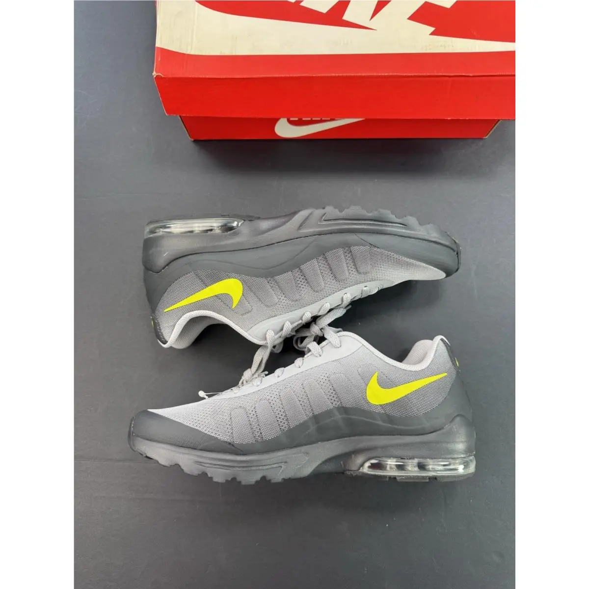 Nike shoes - Air Max Invigor - Air Max Invigor - 749688-070 - Gray 0