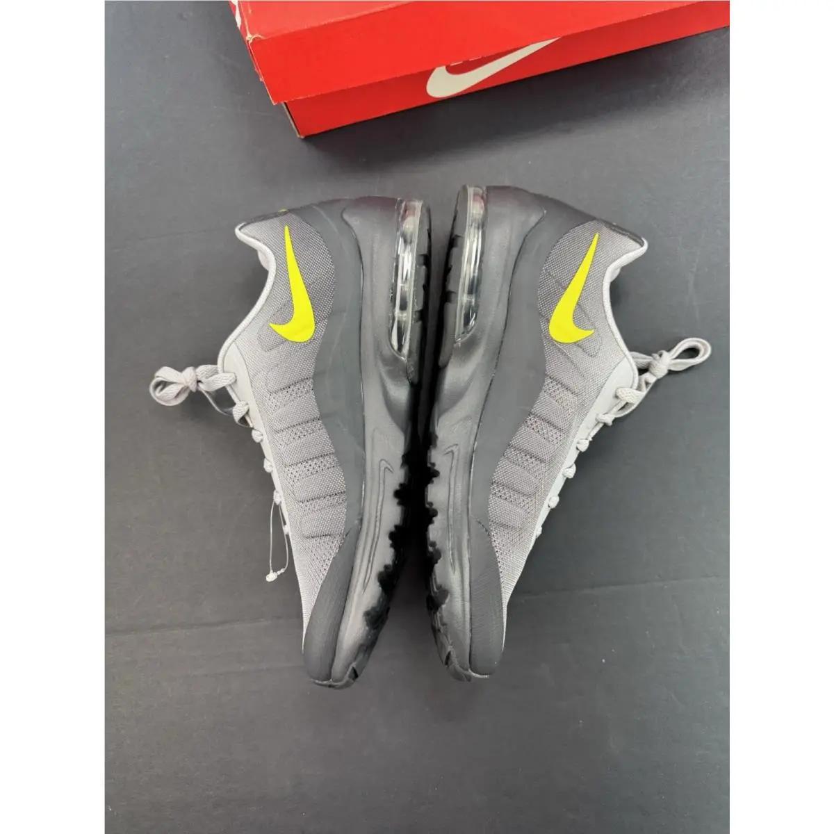 Nike shoes - Air Max Invigor - Air Max Invigor - 749688-070 - Gray 2