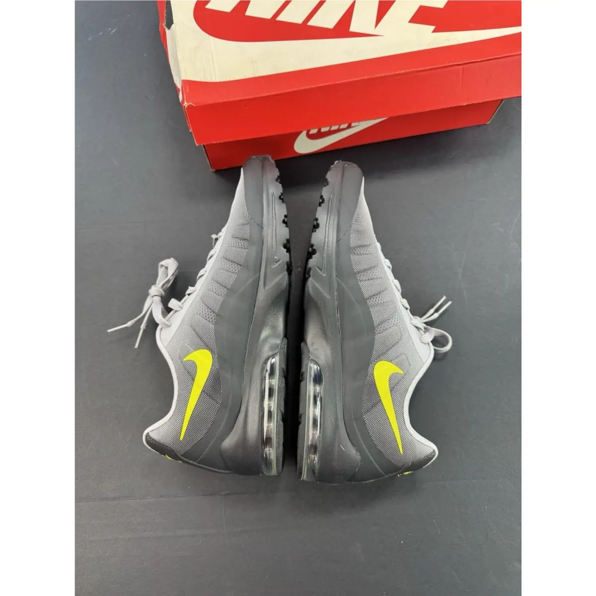 Nike shoes - Air Max Invigor - Air Max Invigor - 749688-070 - Gray 3