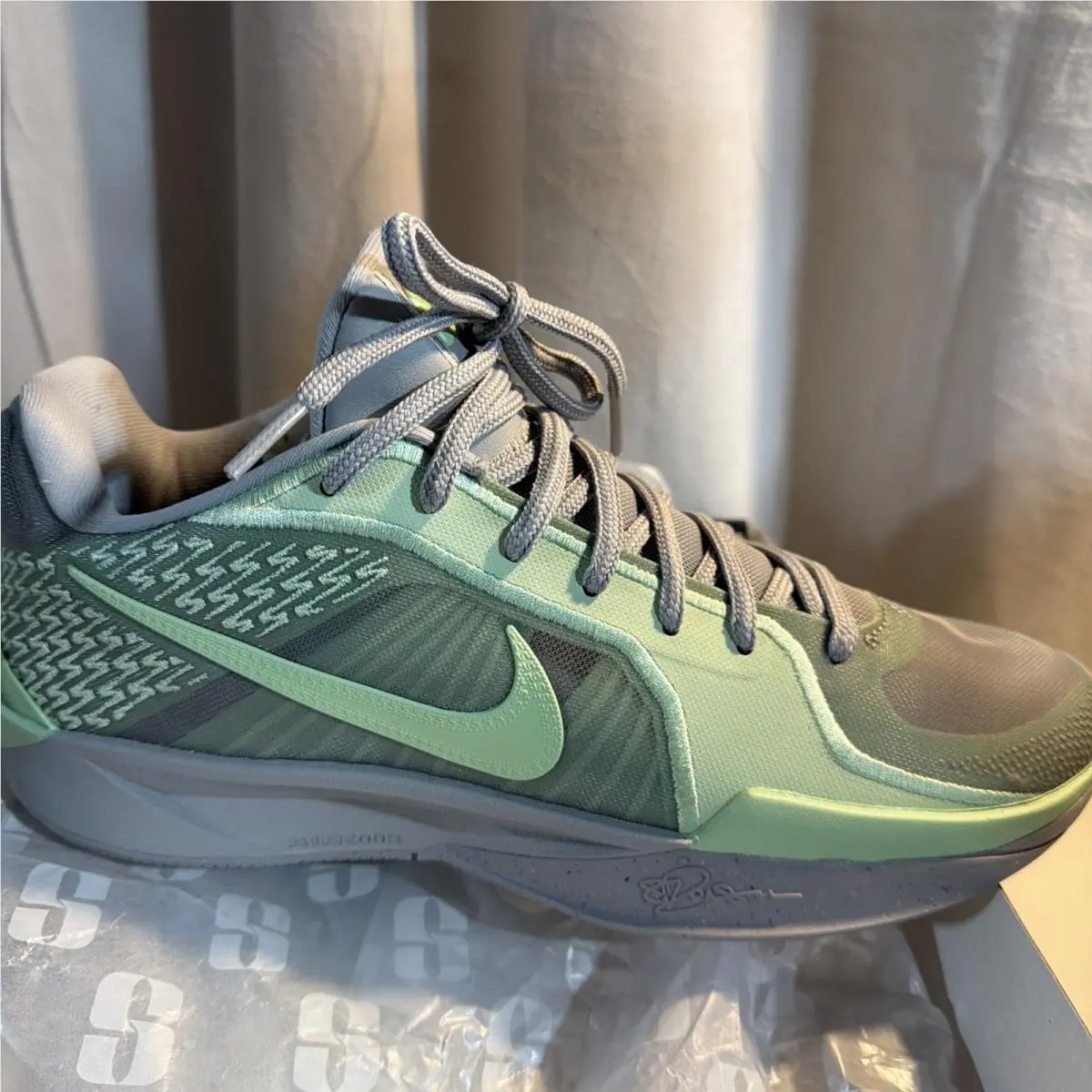 Nike shoes - Nike Sabrina 2 - Sabrina - Gray 0