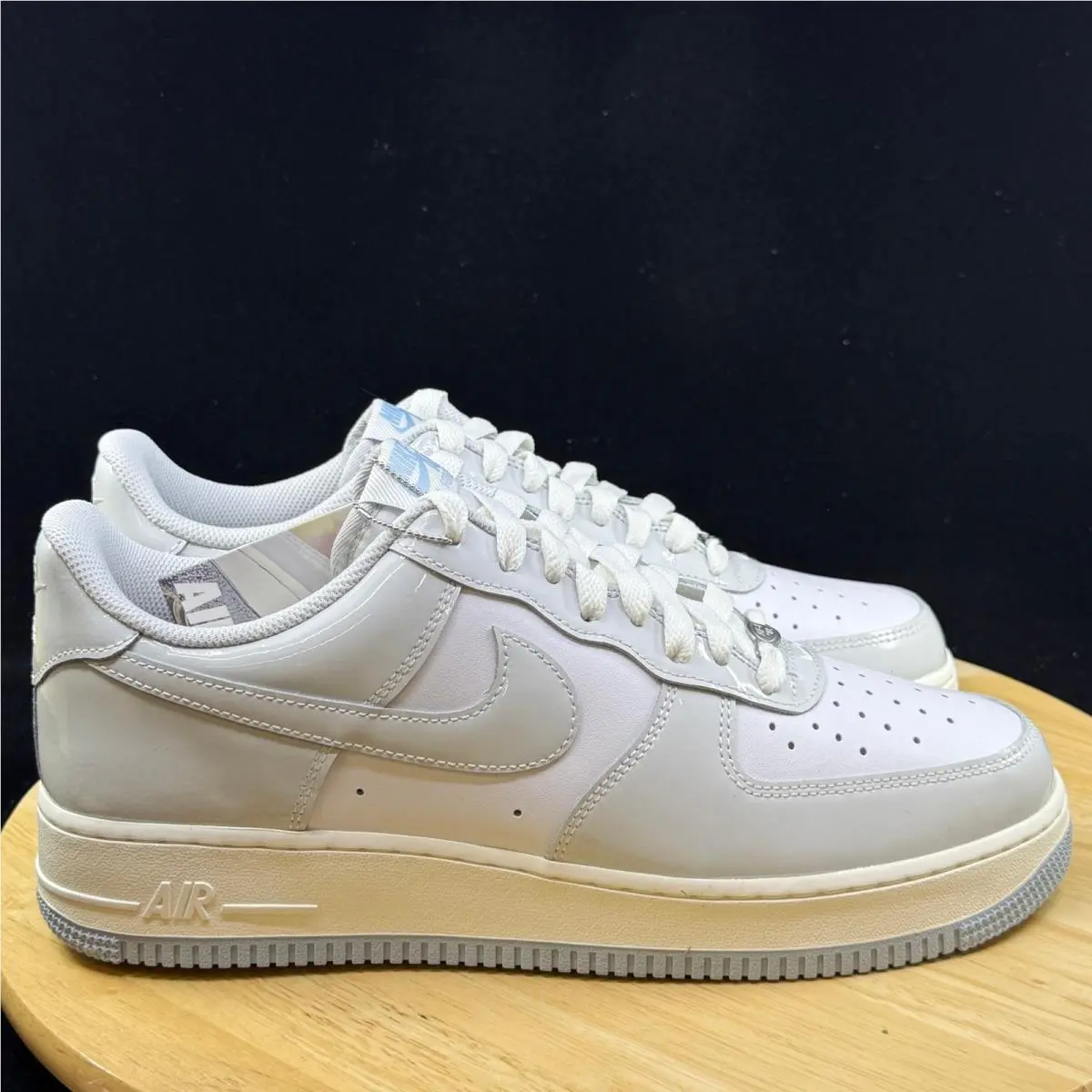 Nike shoes - White 3