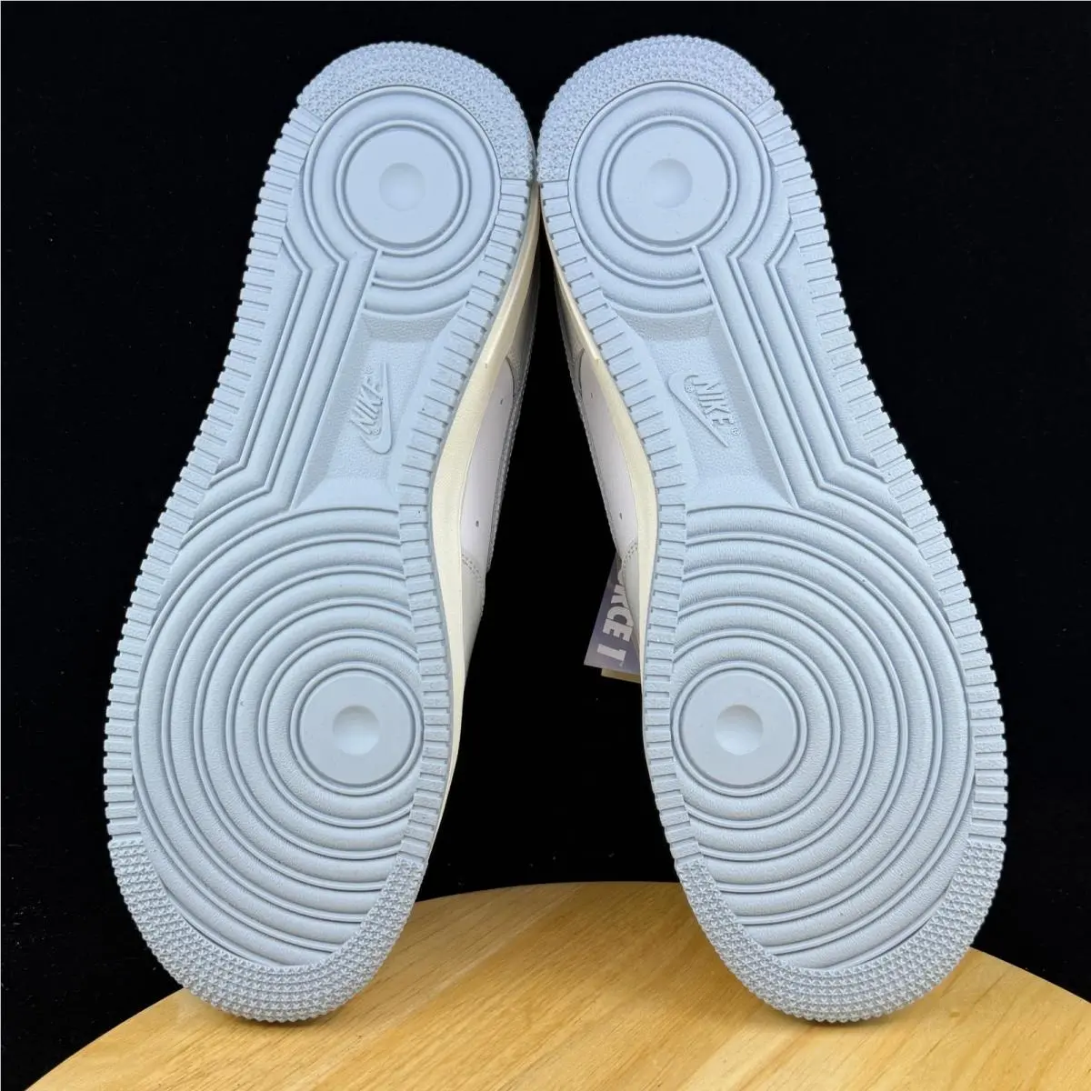 Nike shoes - White 7