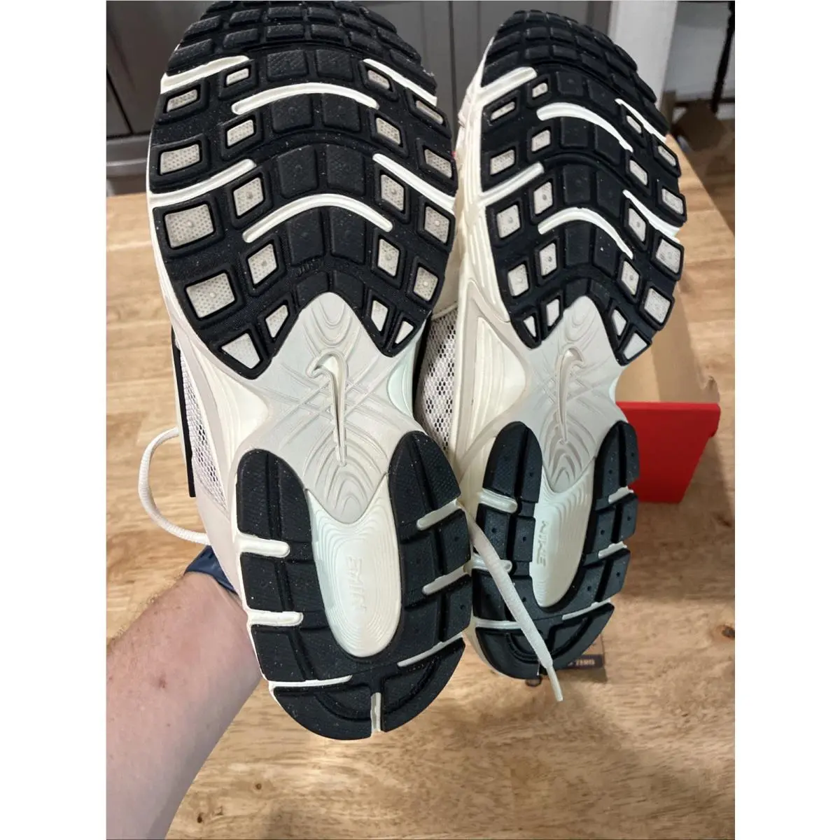 Nike shoes - V5 RNR - RNR - 116294-100 - Beige 2
