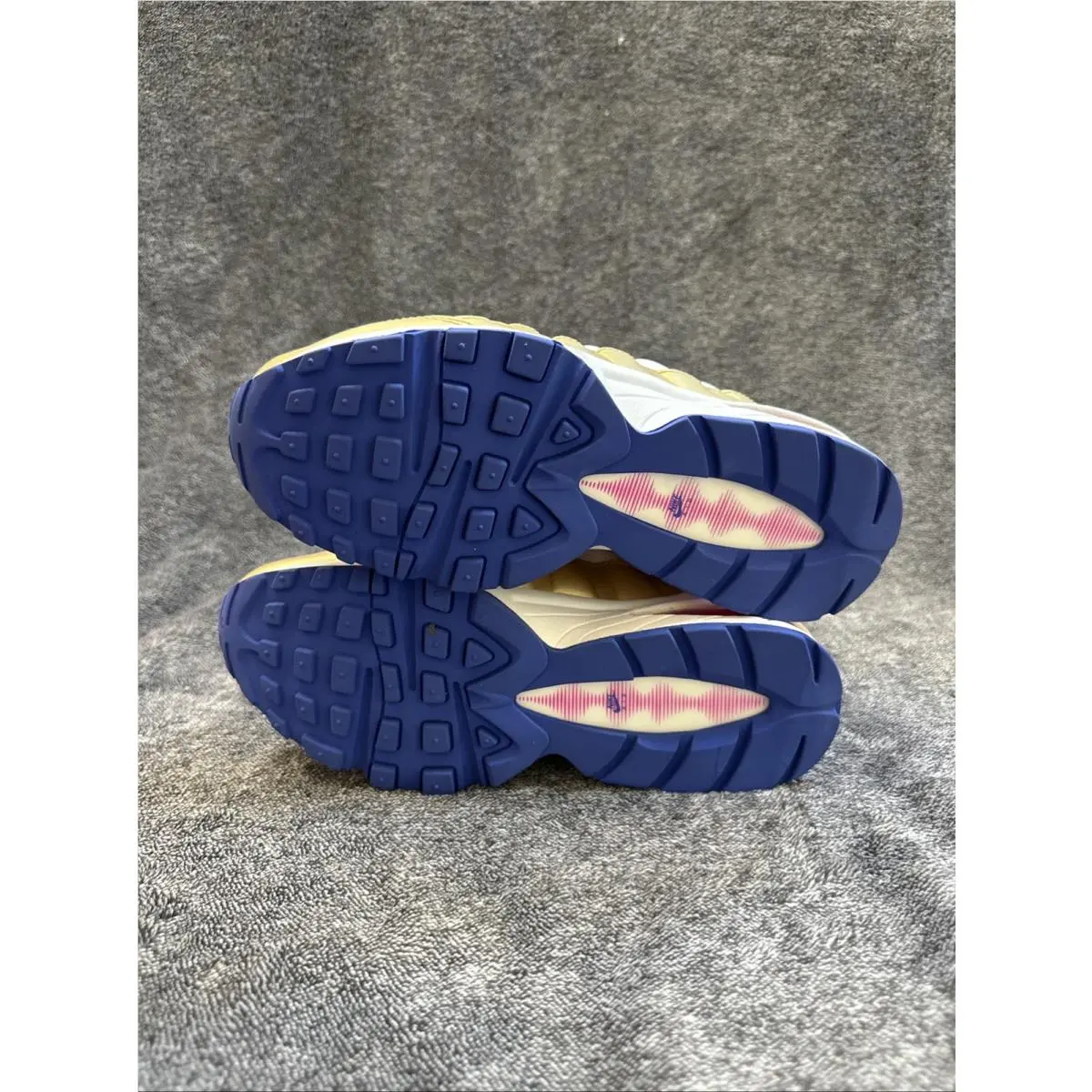 Nike shoes - Air Max 95 LE (GS) - Gold White Pink Blue 11