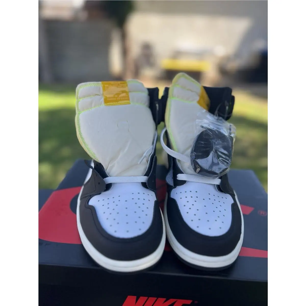 Nike shoes - Nike Air Jordan 1 - Air - Gold 0