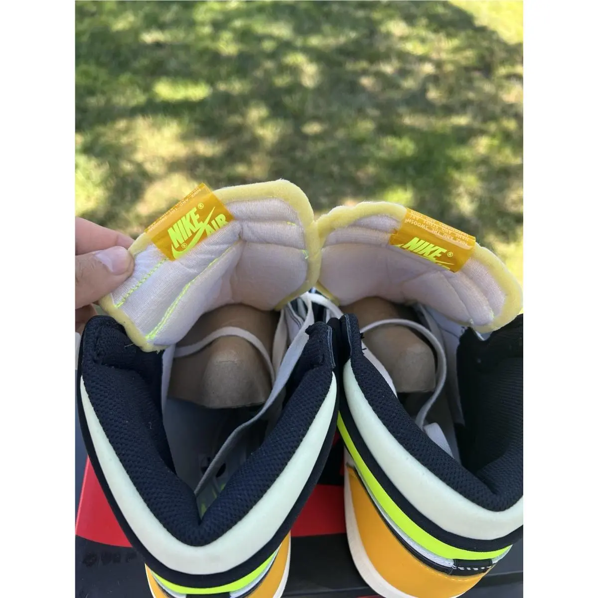 Nike shoes - Nike Air Jordan 1 - Air - Gold 3