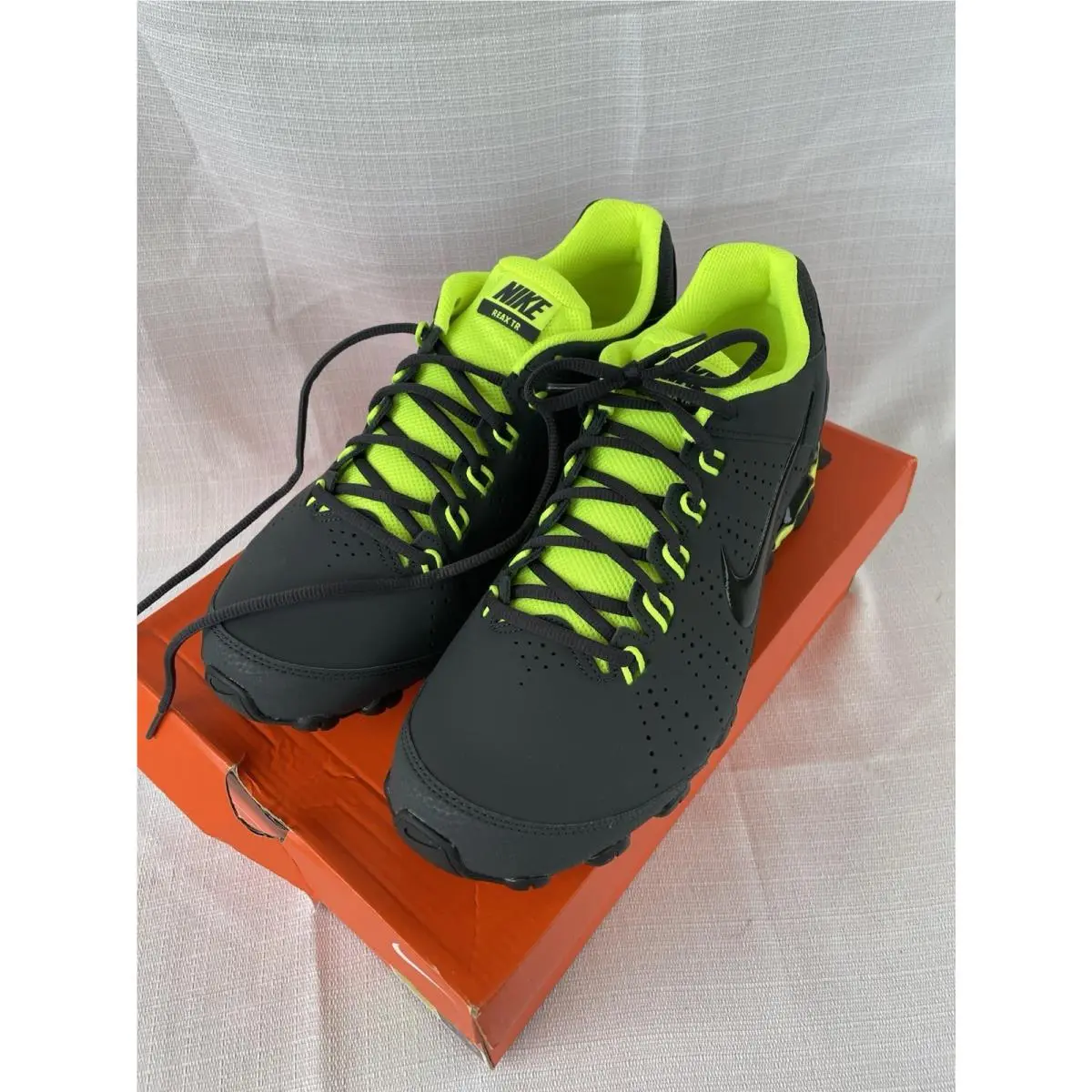 Nike shoes - REAX 9 TR - REAX - 807184-017 - Black/Volt 1