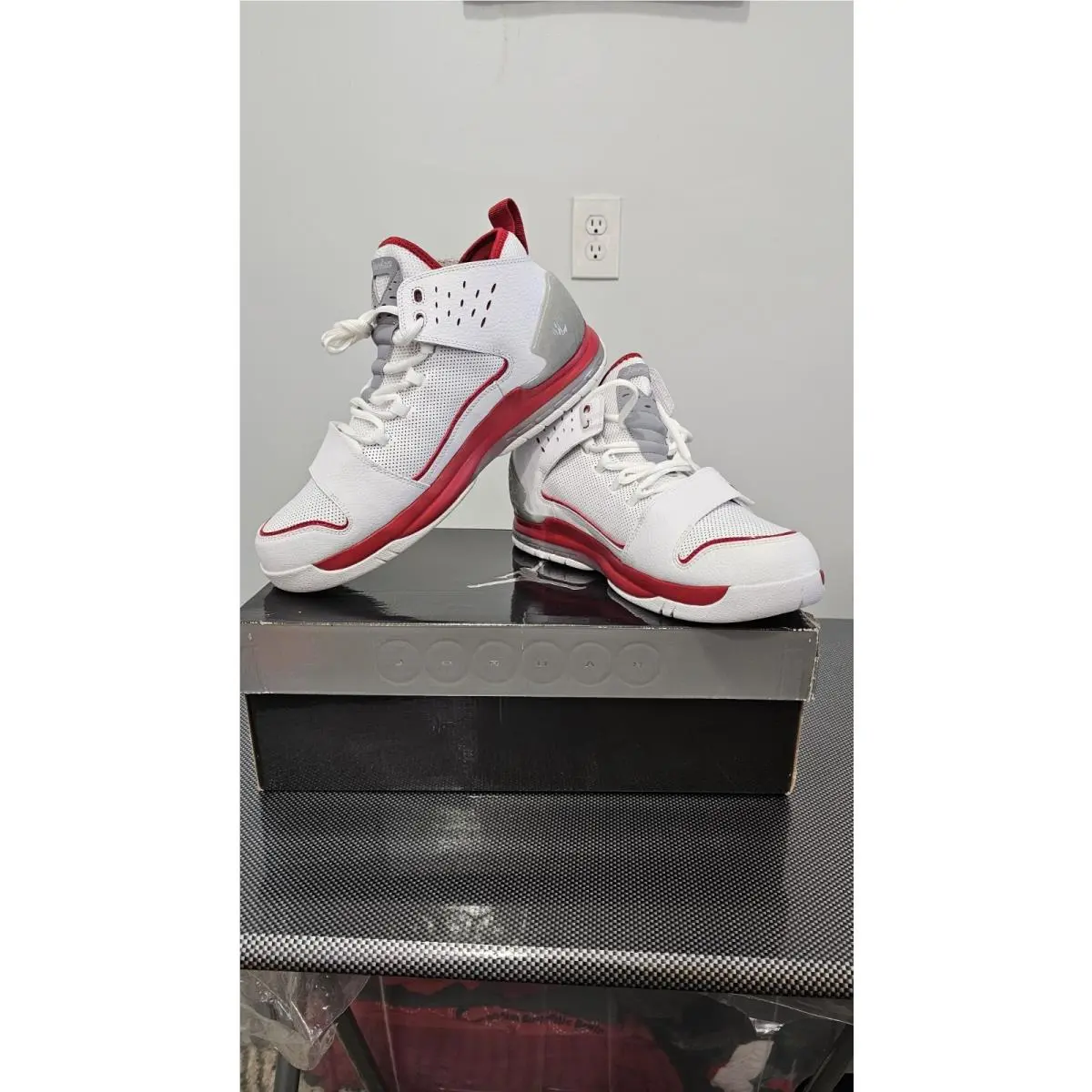 Size 11.5 - Jordan Evolution 85 Mid White Varsity Red