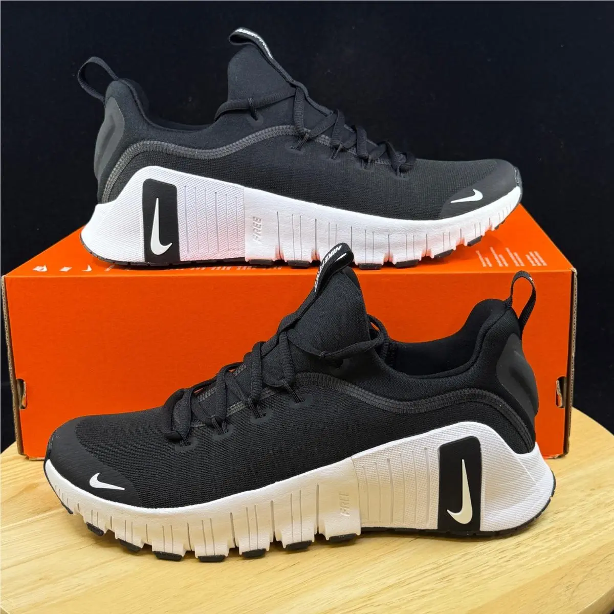 Nike Free Metcon 6 Size 11.5W/ 10M Black White Gym Athletic Shoes FJ7126 001