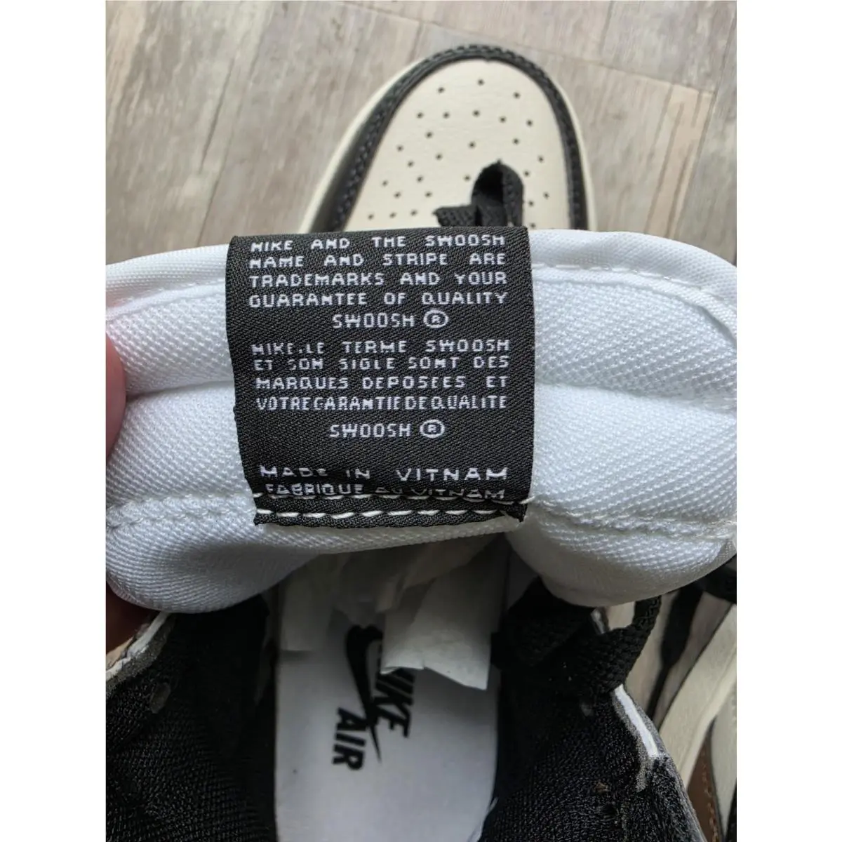 Nike shoes - Nike Air Jordan 1 - Air - Brown 2