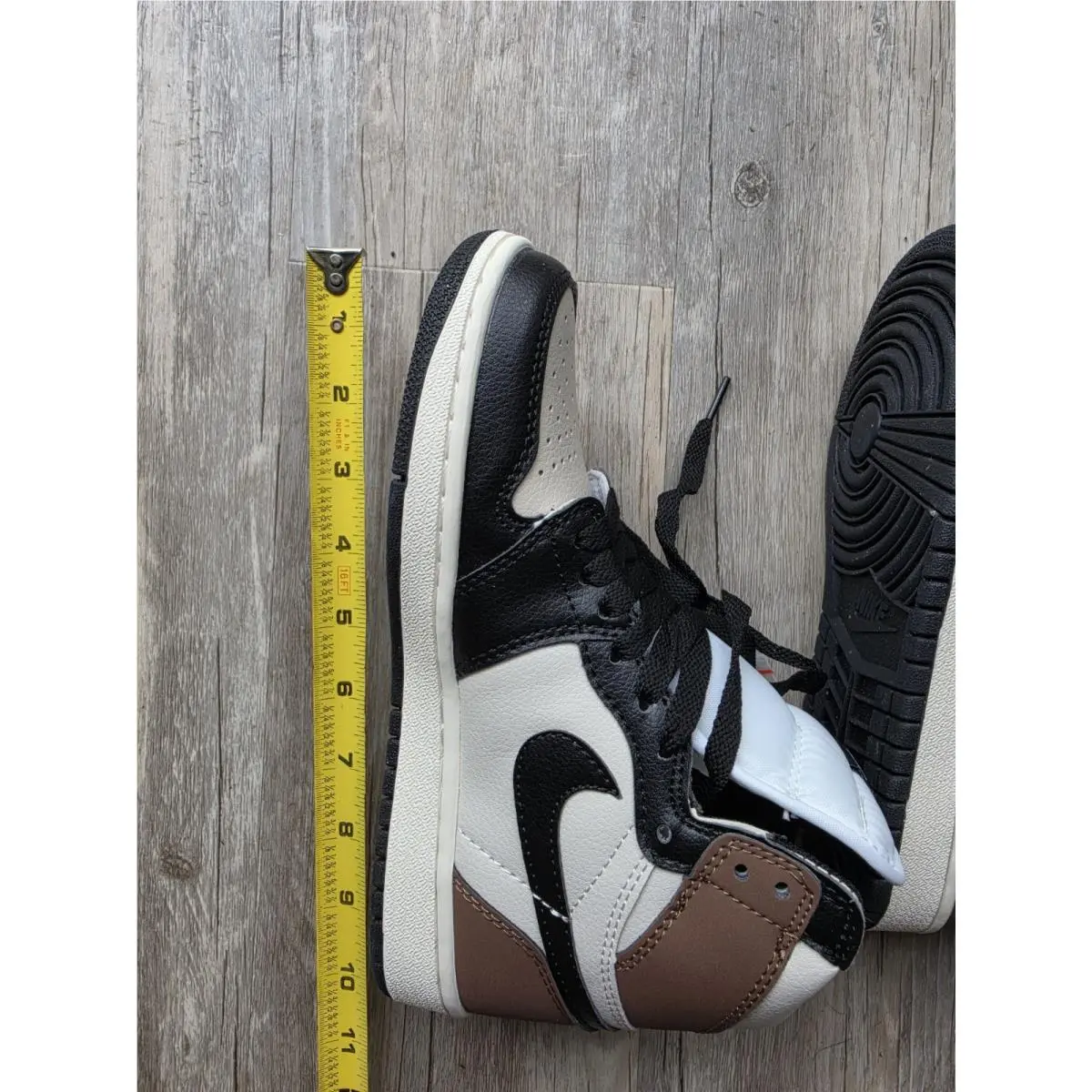 Nike shoes - Nike Air Jordan 1 - Air - Brown 4