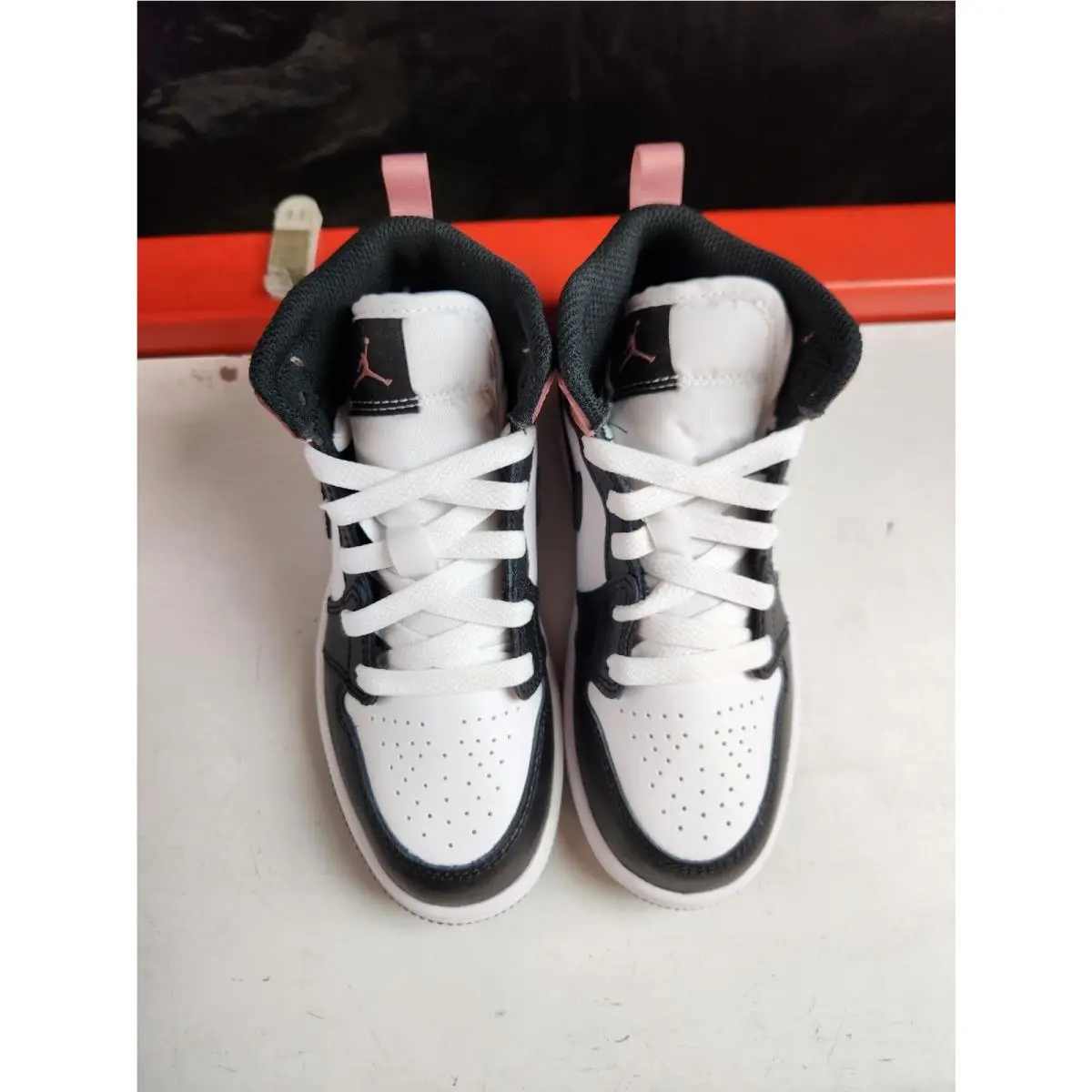 Nike shoes - Air Jordan 1 Mid - Air Mid - White 2