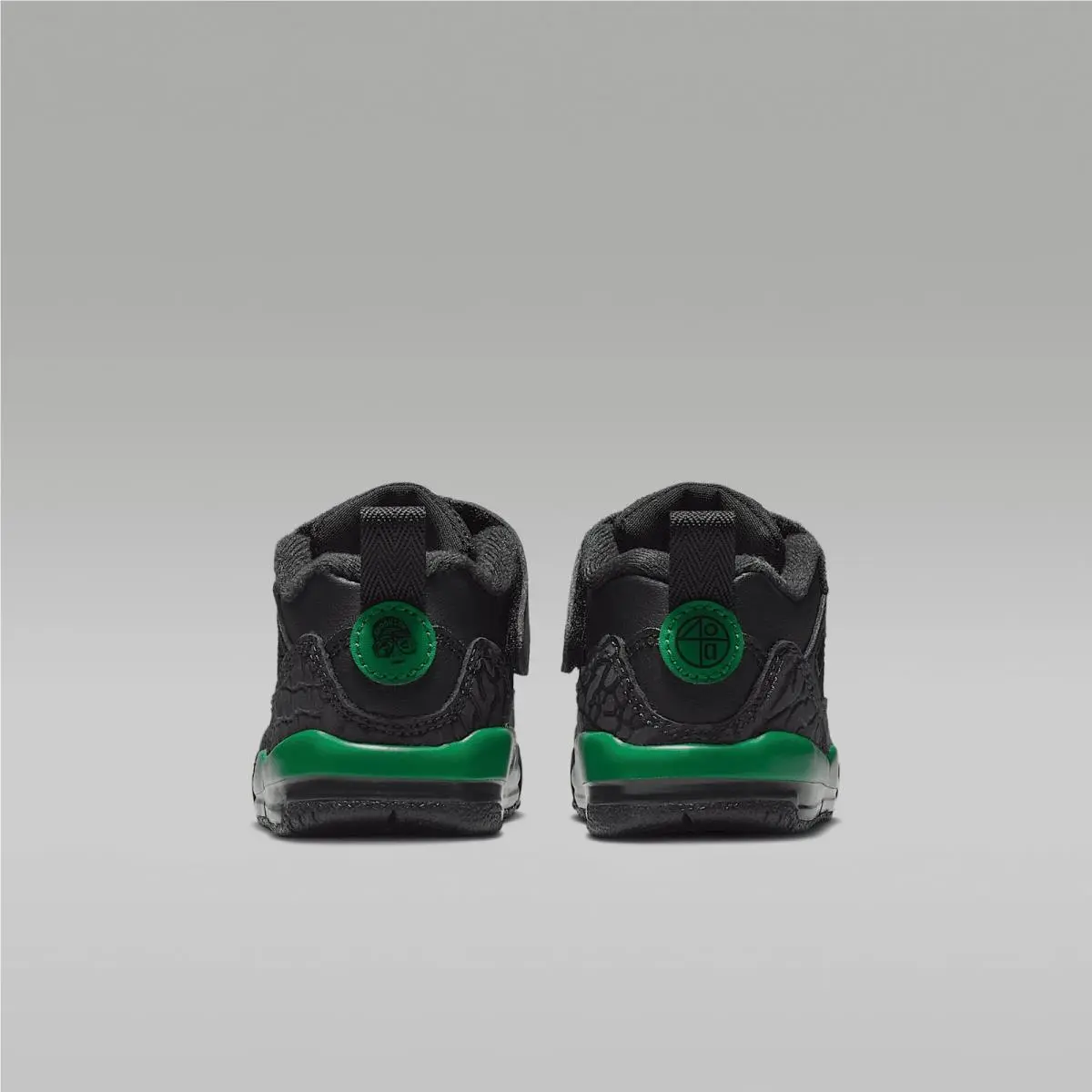 Nike shoes - Black/Anthracite/Pine Green (UPC: 197602689143) 4
