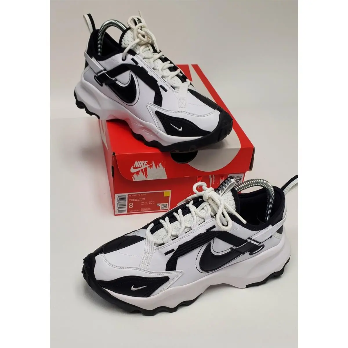 Nike TC 7900 Women`s Sneakers Shoes Wh/blk Women`s 8 Sharp 2023
