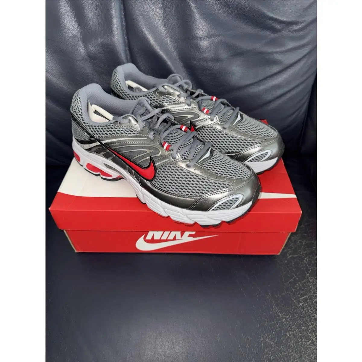 Nike Air Max Moto 2K - Smoke Grey University Red IO9279-005 Men`s 12