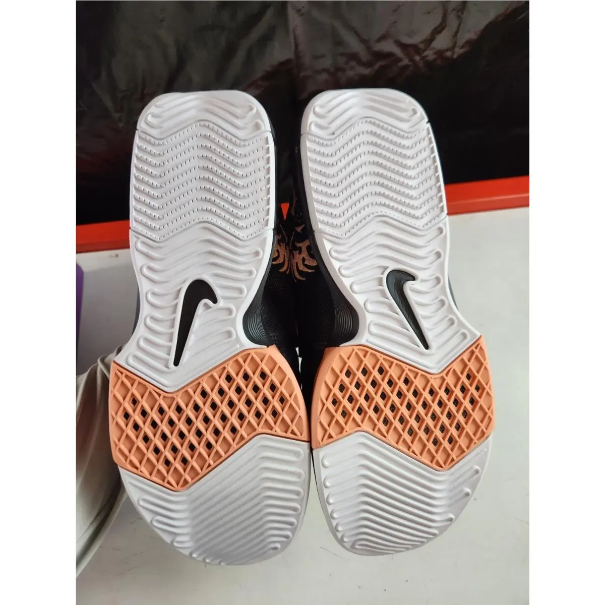 Nike shoes - Nike LeBron Witness - LeBron Witness - Black/Apricot 4