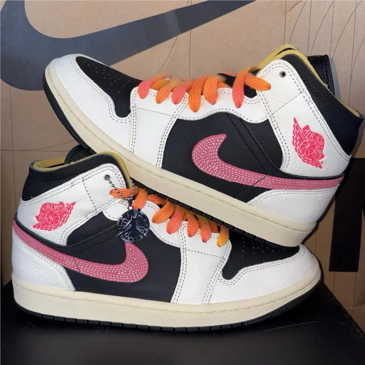 Nike shoes - Air Jordan 1 Mid SE - IB7007-107 - Black 0